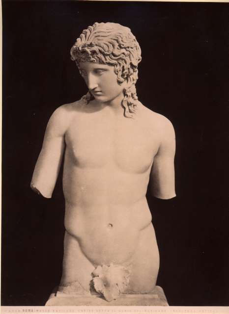 Alinari, Fratelli — Roma - Museo Vaticano. Cupido detto il Genio del Vaticano (scultura antica) — insieme